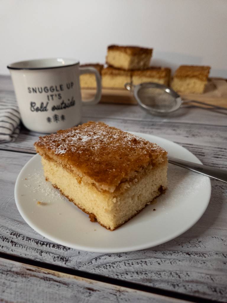 Drømmekage – dänischer Traumkuchen mit Rührteigboden und Kokosbelag